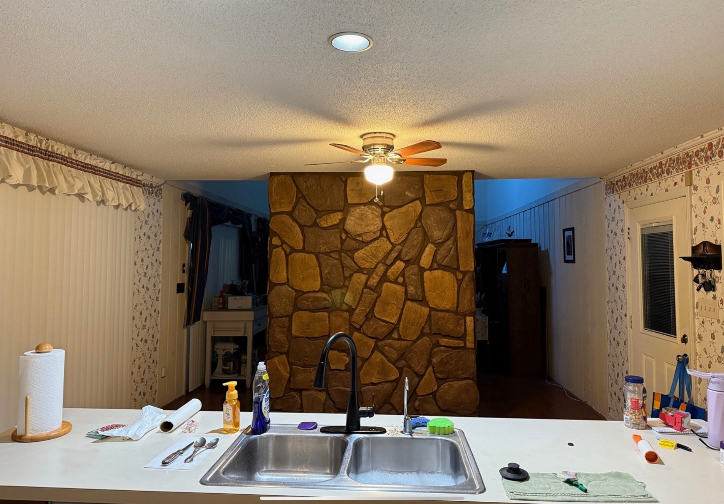 Kitchen before renovation